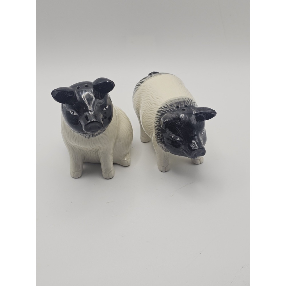 RARE LEFTON BLACK & WHITE PIGS CERAMIC SALT & PEPPER SHAKERS‎ VINTAGE